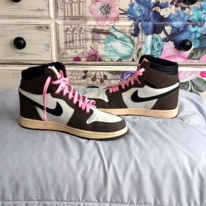 🚫SOLD🚫 Nike Air Jordan 1 Retro Mocha Travis Scott 8.5